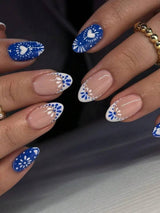 24Pcs Short Oval White French Nail &amp; Heart Pattern Tip Short Press On Nails