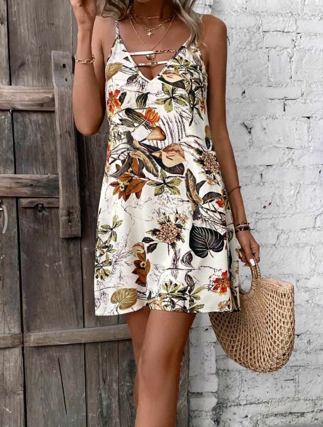 EMERY ROSE Floral Print Cut Out Cami Dress