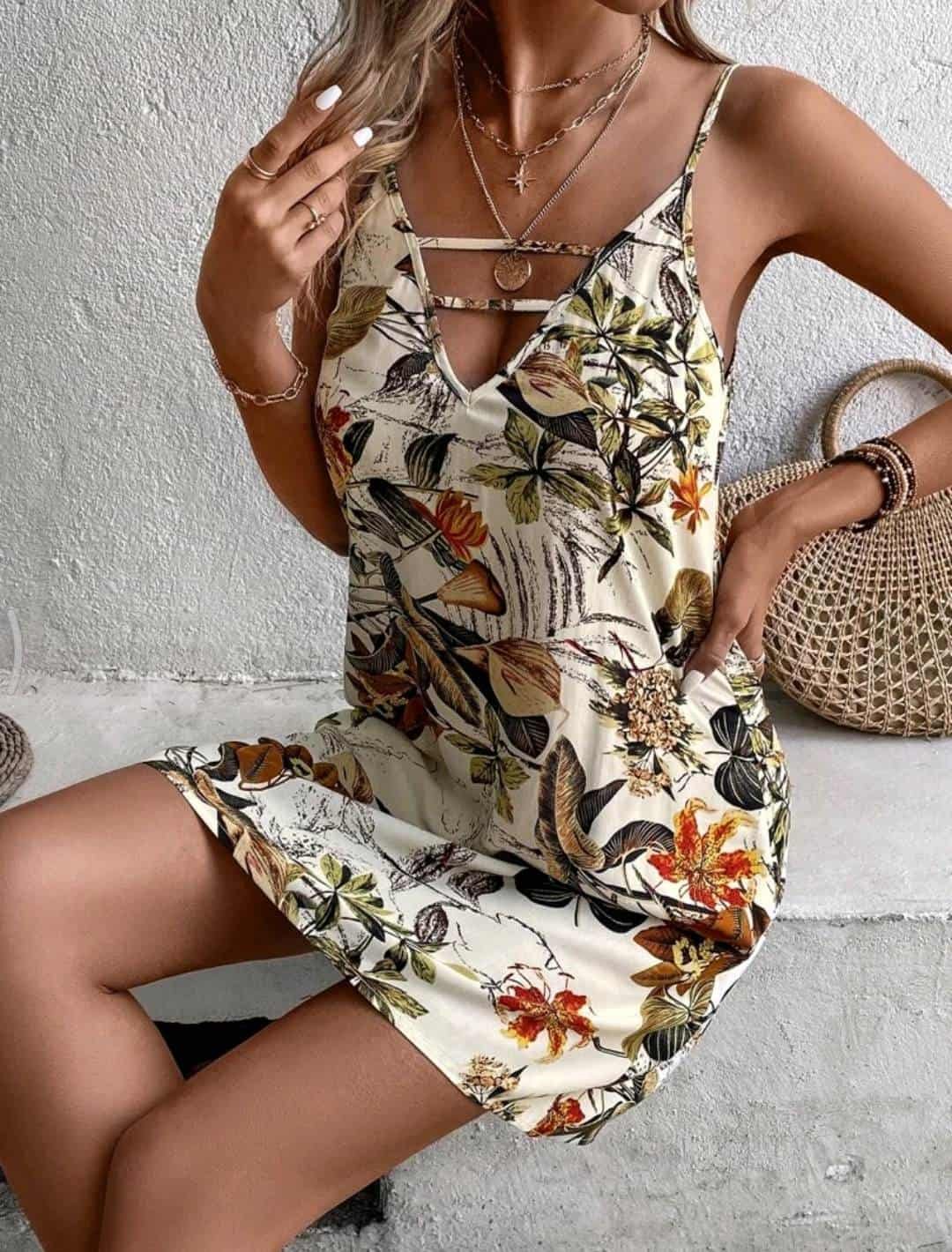 EMERY ROSE Floral Print Cut Out Cami Dress