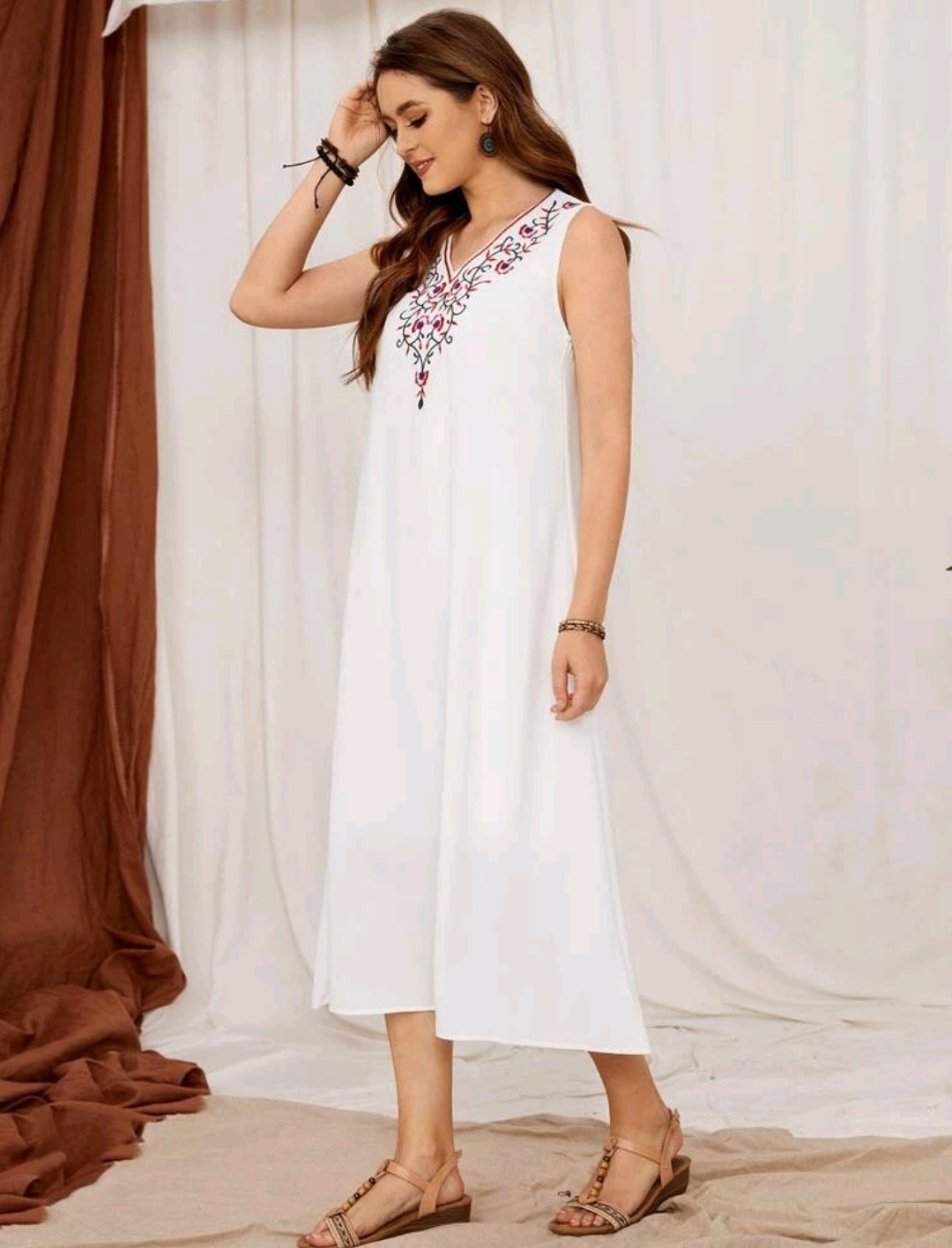 Floral Embroidered Tunic Dress