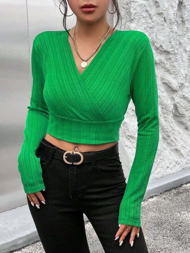 SHEIN Essnce Surplice Neck Crop Tee