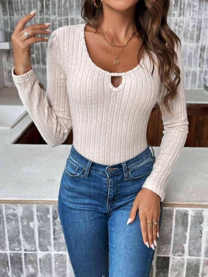 SHEIN Frenchy Cut Out Front Ribbed Knit Tee