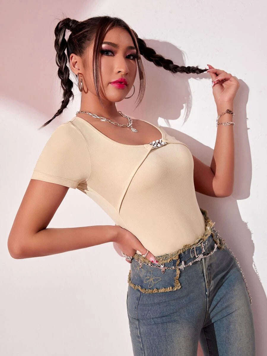Scoop Neck Chain Detail Tee