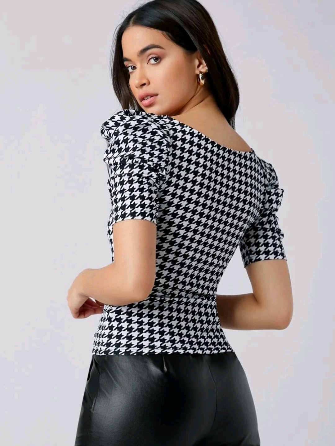 SHEIN Puff Sleeve Houndstooth Print Form Fitted Tee - Image 4