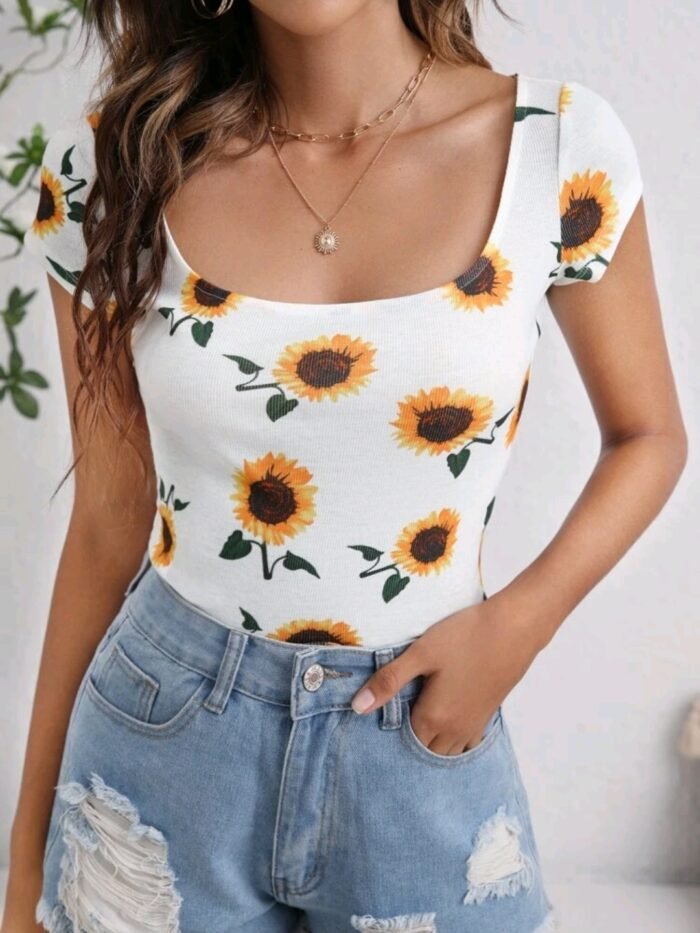 SHEIN Sunflower Print Fitted Tee