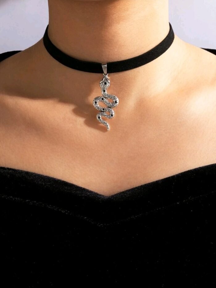 Snake Charm Choker