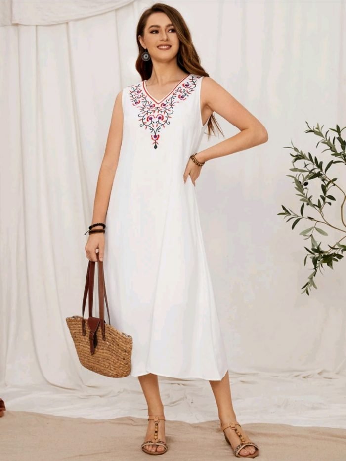 Floral Embroidered Tunic Dress