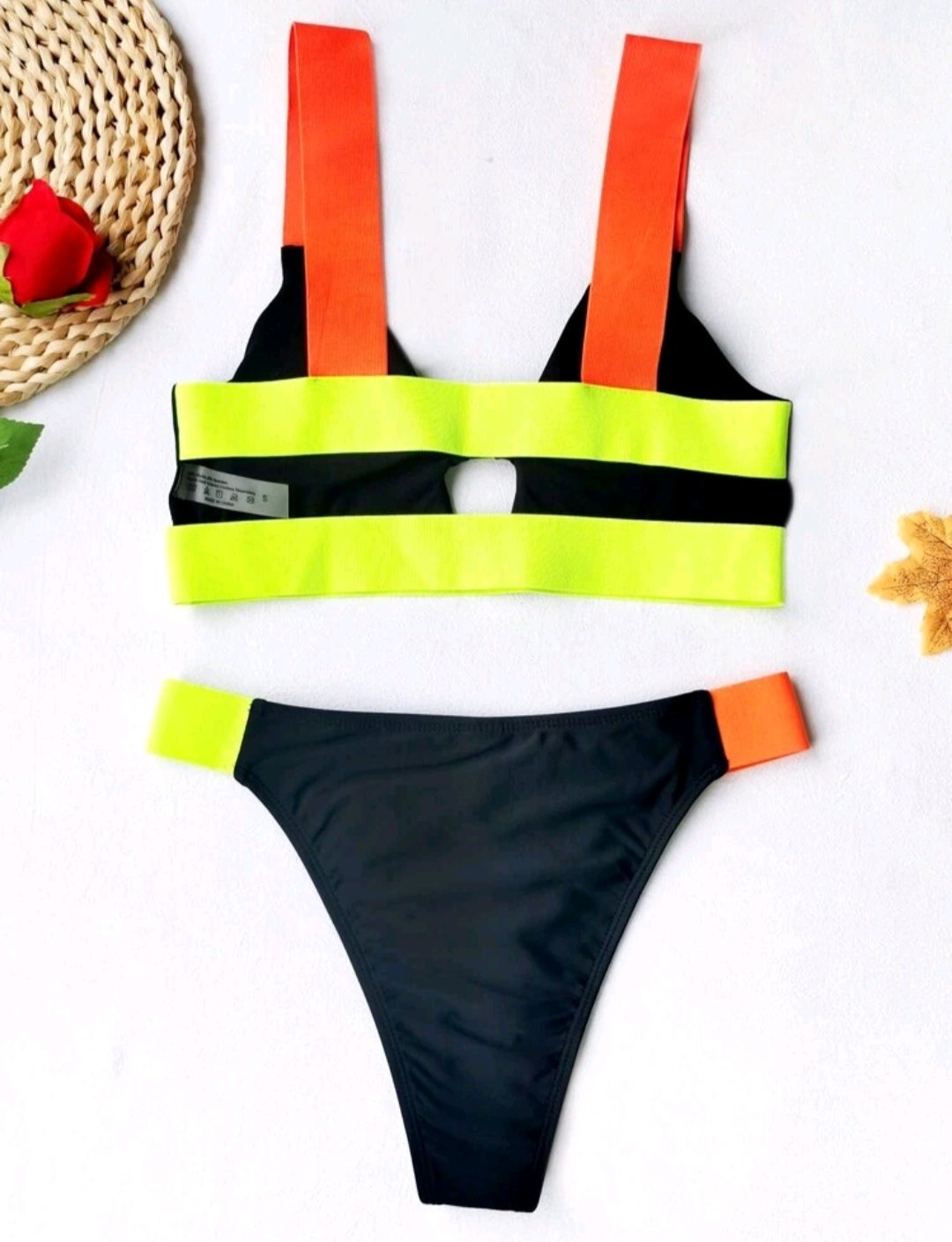 Color Block Cut-out Bikini Swimsuit - Image 4