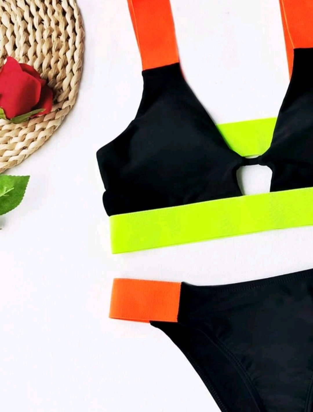 Color Block Cut-out Bikini Swimsuit - Image 3