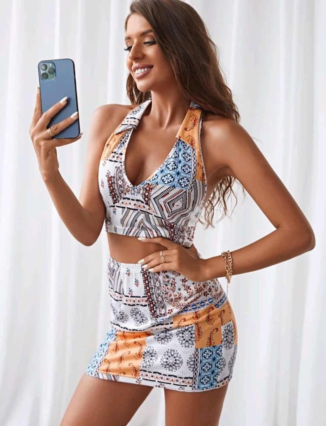 SHEIN Tie Backless Patchwork Print Halter Top And Skirt Set - Image 4