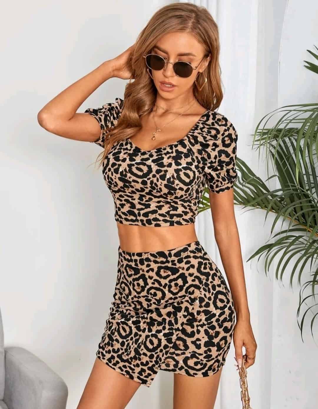 Leopard Crop Top With Skirt - Image 4