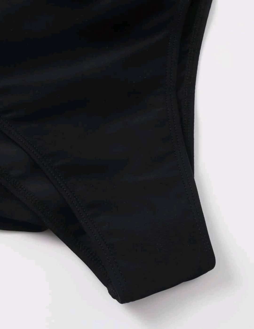 Cut Out Ring Linked Halter Bikini Swimsuit - Image 3