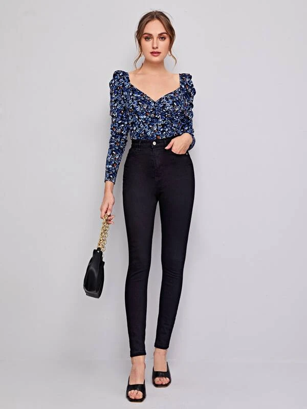 SHEIN Surplice Neck Gigot Sleeve Allover Floral Print Bodysuit - Image 3