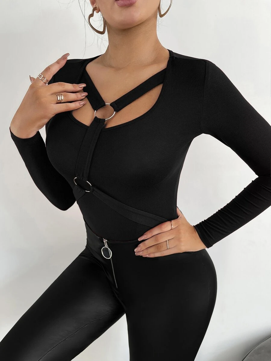 SHEIN SXY Ring Linked Fitted Tee - Image 3