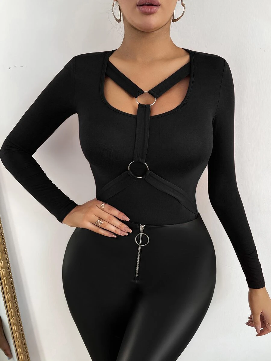 SHEIN SXY Ring Linked Fitted Tee - Image 4