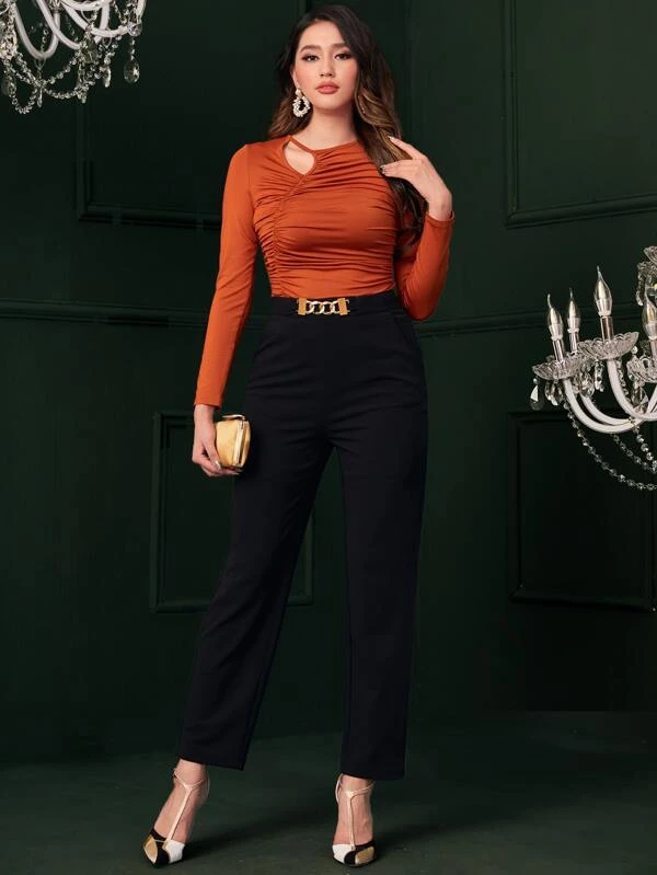 Cut Out Ruched Solid Tee - Image 3