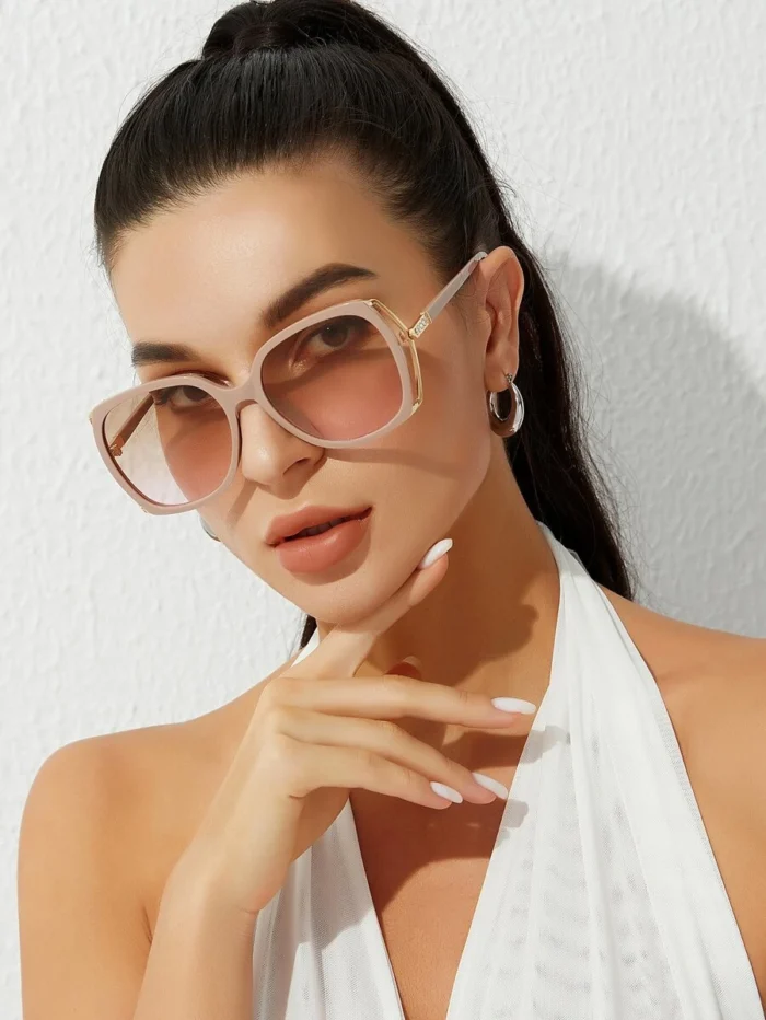 Rhinestone Decor Square Frame Sunglasses