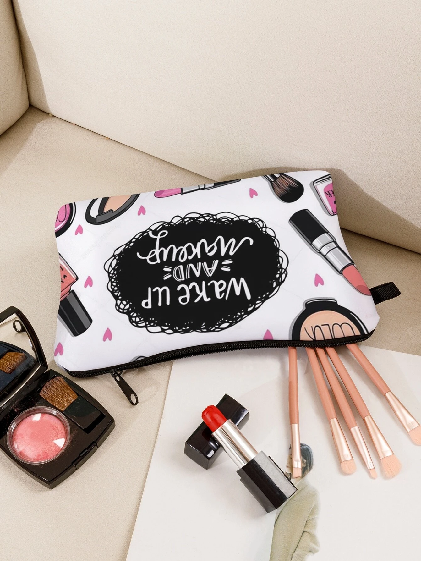 Cosmetic & Letter Graphic Zipper Makeup Bag - Image 4