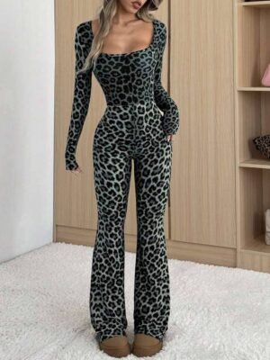 SHEIN EZwear Women's Leopard Print Jumpsuit Romper, Long Sleeve Slim Fit Casual Minimalist Style