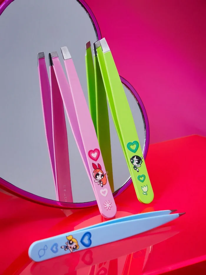 THE POWERPUFF GIRLS X SHEIN 3pcs Heart Patterned Colorful Eyebrow Tweezer Set