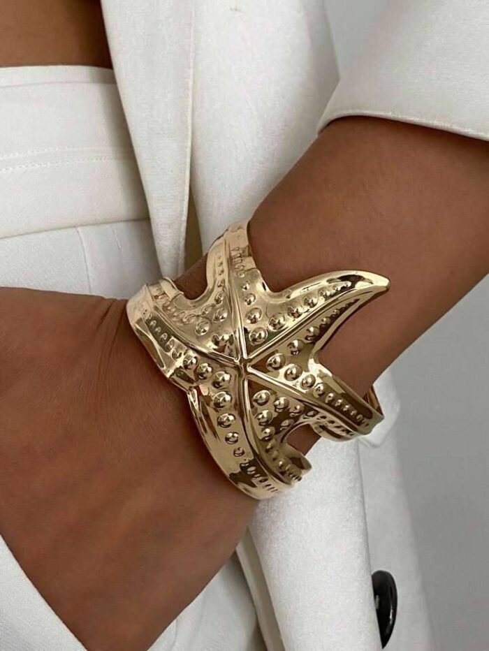 1pc Vintage Fashionable Exaggerated Creative Metallic Gold