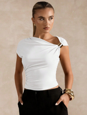 SHEIN BAE Women's Solid Color Pleated Metal Ring Asymmetric Neckline Fashion T-Shirt